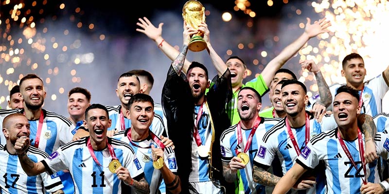 Chức vô địch World Cup giàu cảm xúc đã đưa Messi lên đến đỉnh cao của sự nghiệp bóng đá