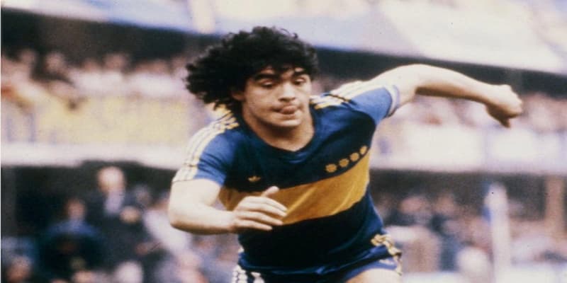 Hình ảnh Maradona thi đấu cho CLB Boca Juniors