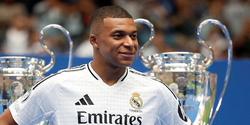 Mbappe trải qua mùa giải nỗ lực nhưng không ấn tượng về danh hiệu